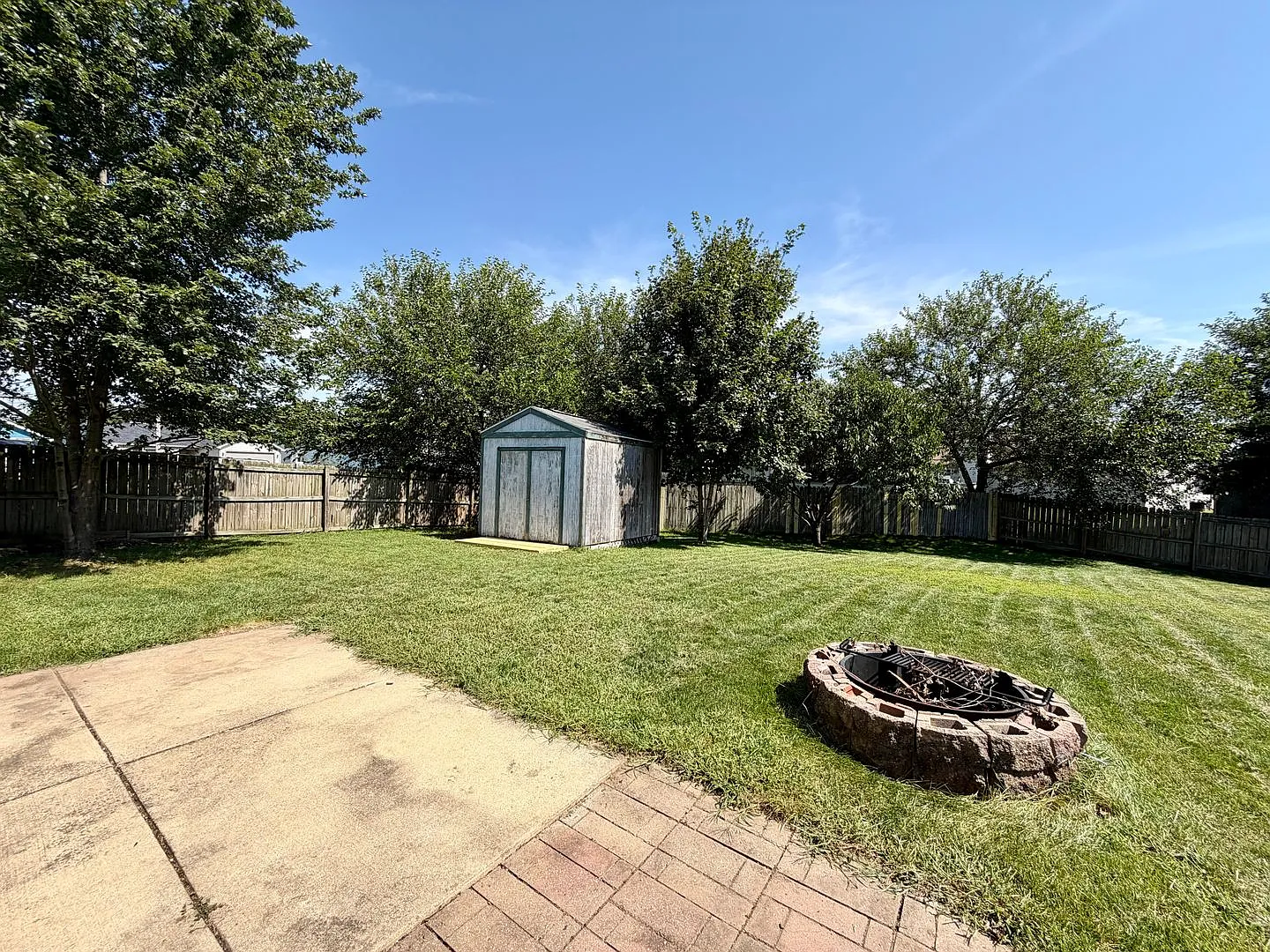 3 bed 2.5 bath house 3619 Starks Dr. — Photo 4