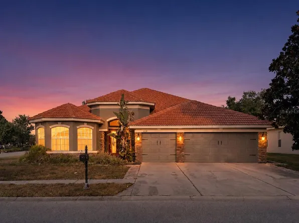 11530 Oyster Bay Cir, New Port Richey, FL 34654