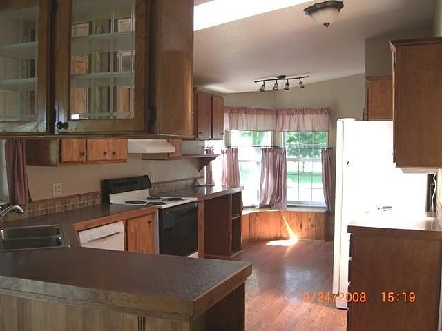 2nd image of 71828 Jerry Ln