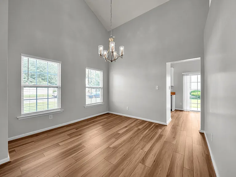 408 Holmes Blvd — Photo 26