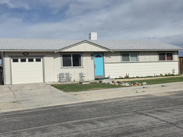 110 Birch St, Hawthorne, NV 89415
