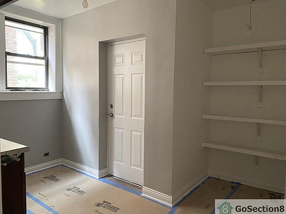 4th image of 7749 S Yates Blvd APT 3B