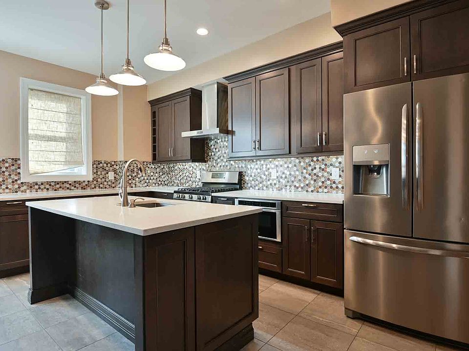 821 8th St NE-8_01302023