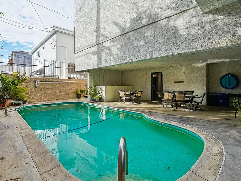 Camarillo Sunshine Apartments — Photo 10