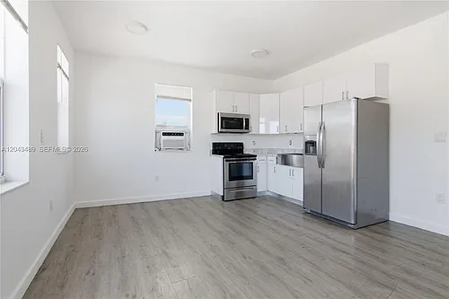 402 NW 12th Ave #205 Photo 1