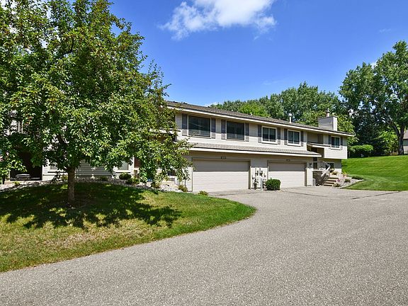 3rd image of 4220 Goldenrod Ln N
