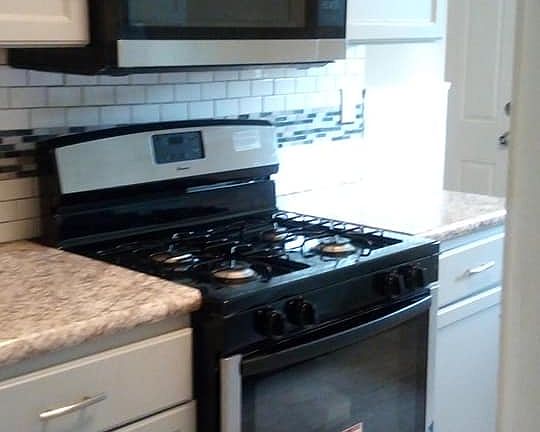 4th image of 908 Teurville Dr