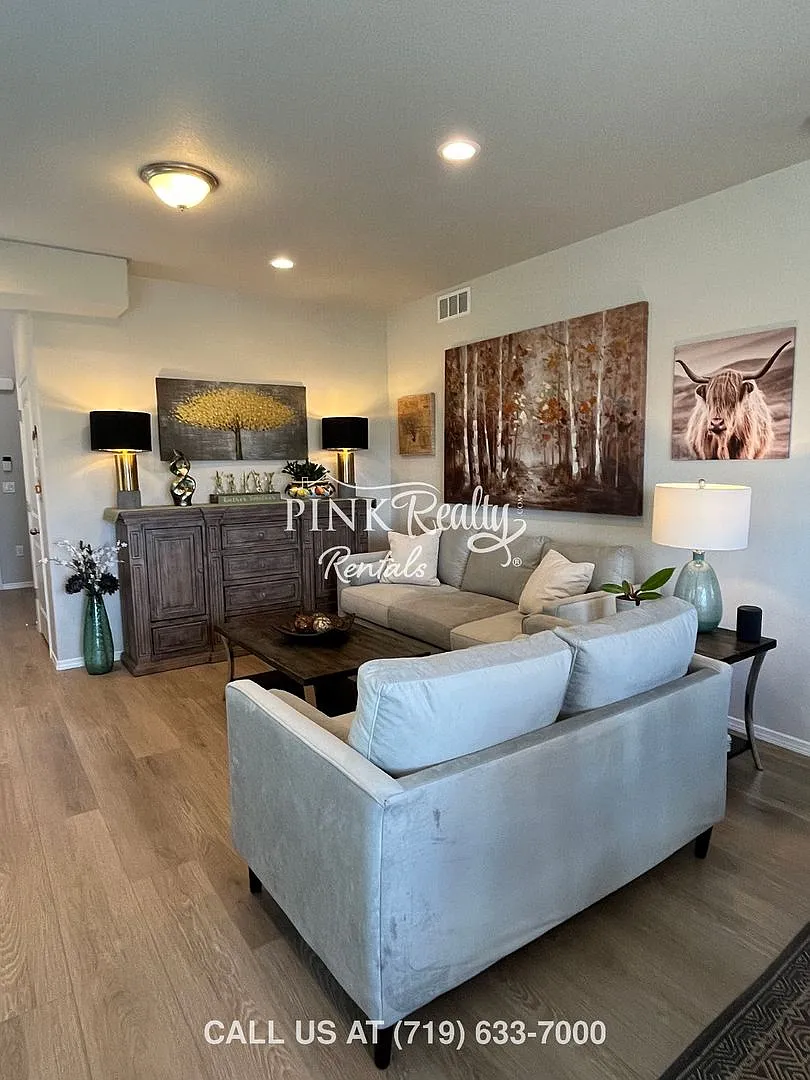Gorgeous 3-Bedroom in Banning Lewis! — Photo 4