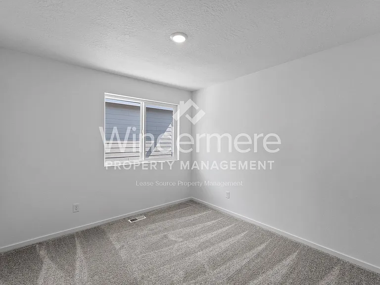 2749 N Talon Ln — Photo 15