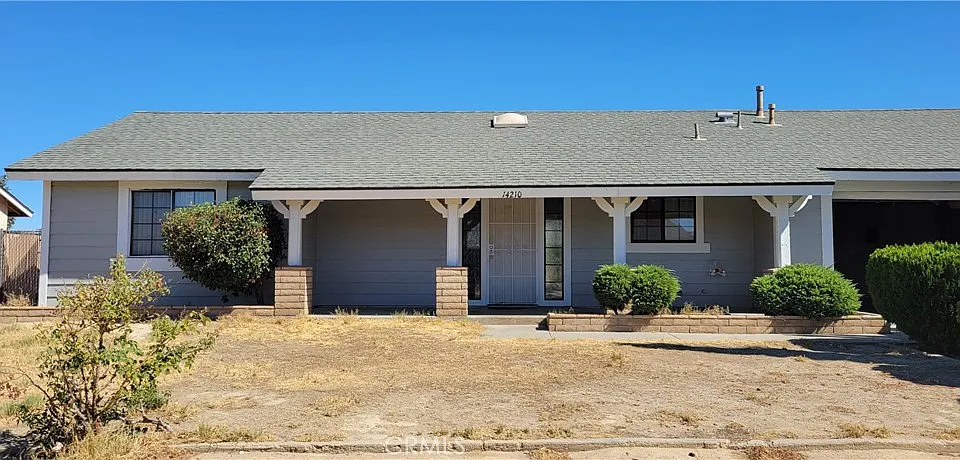 14210 Fort Apache Ct