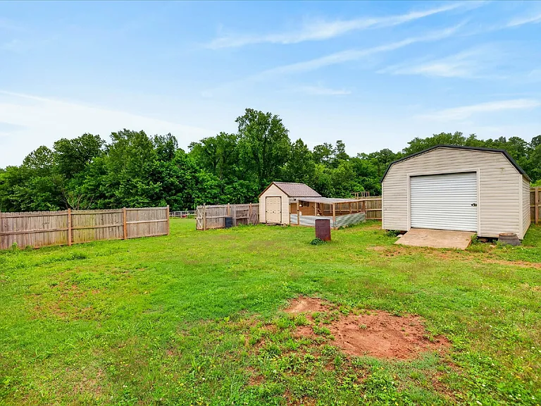 1264 Black Oak Cir — Photo 19