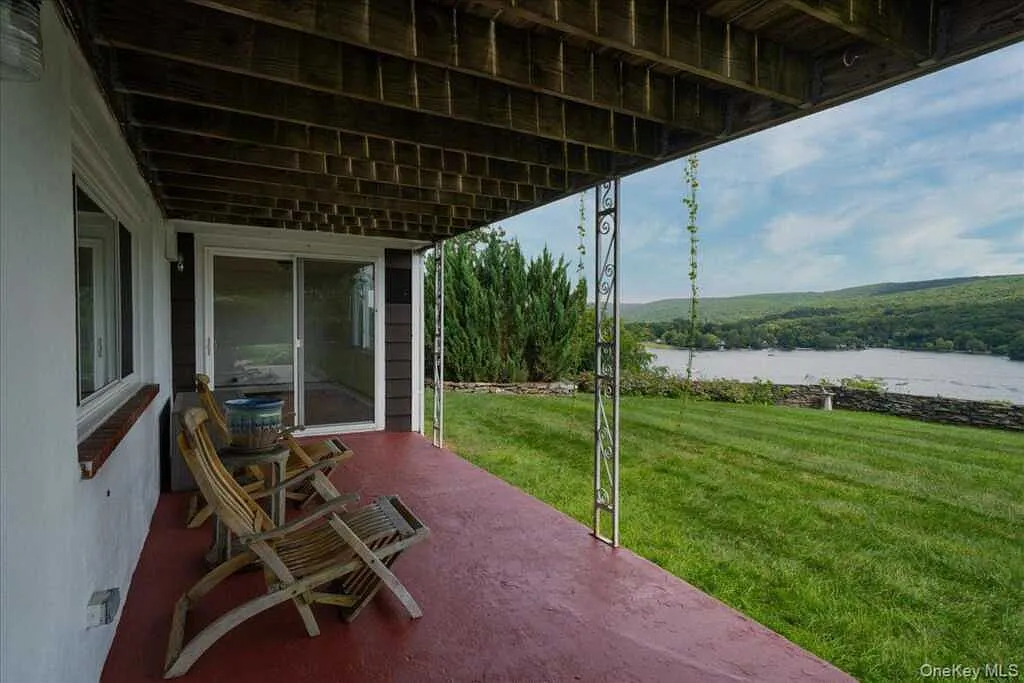 14 Hemlock Hill, Greenwood Lake, NY 10925 — Photo 1