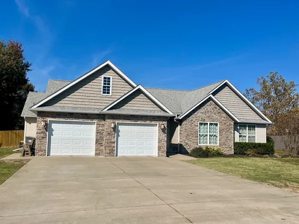 308 Excalibur Dr, Carterville, IL 62918