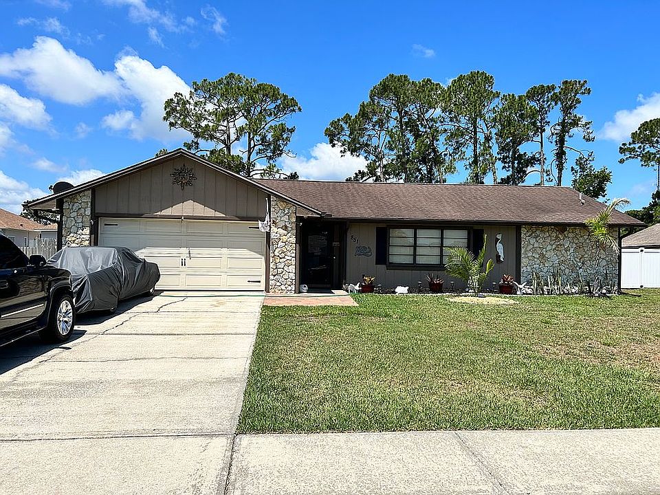 1st image of 851 Chickadee Dr