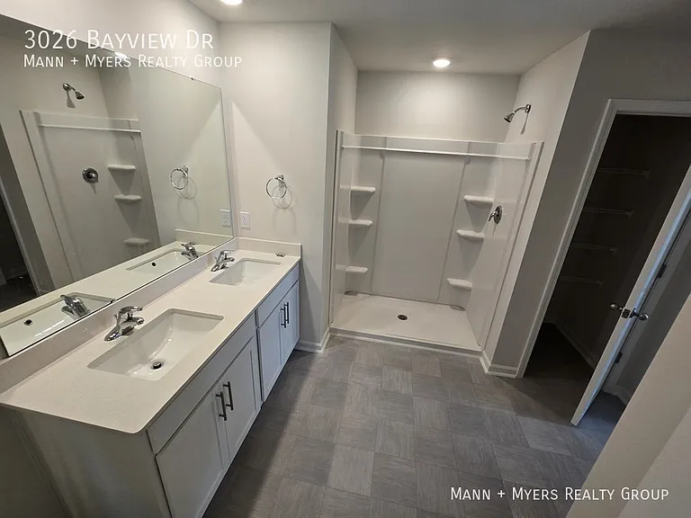 3026 Bayview Dr — Photo 24