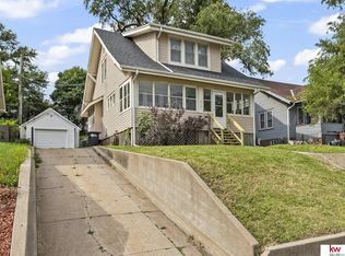 4323 Leavenworth St, Omaha, NE 68105