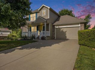 1118 Crimson Ln, Liberty, MO 64068
