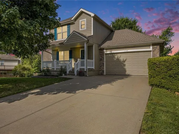 1118 Crimson Ln, Liberty, MO 64068