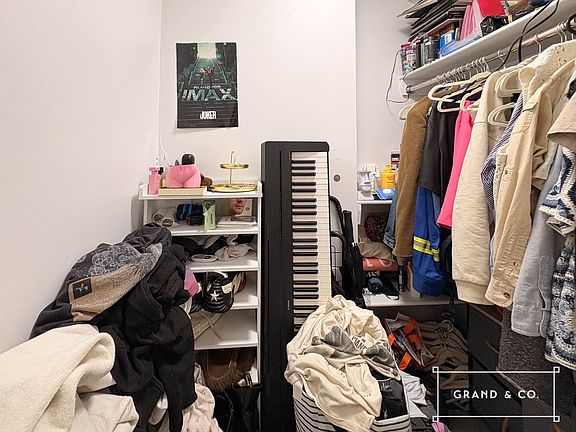 3rd image of 42 Wilson Ave APT 2L