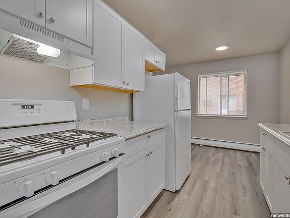 2nd image of 409 S Webster Ave #433-304