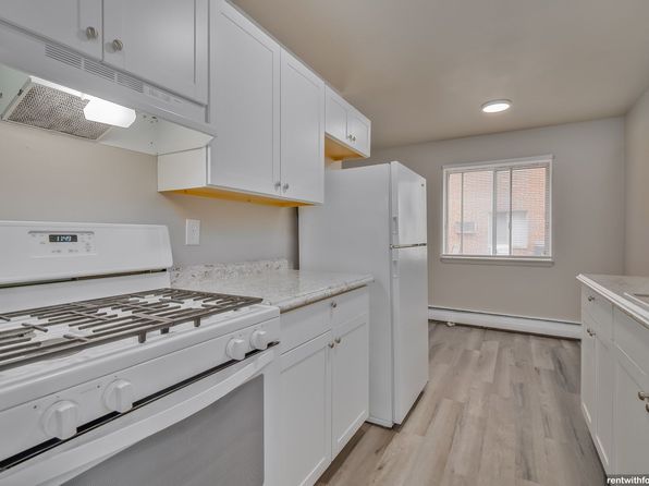 409 S Webster Ave #120