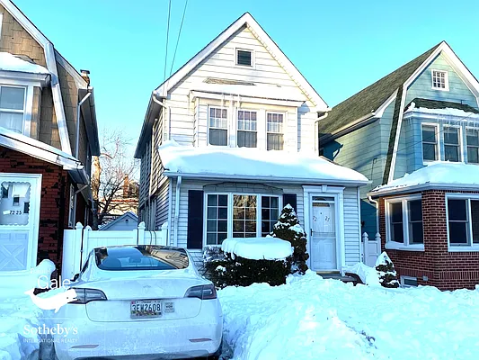 Rented by Daniel Gale Sotheby's International Realty | media 27