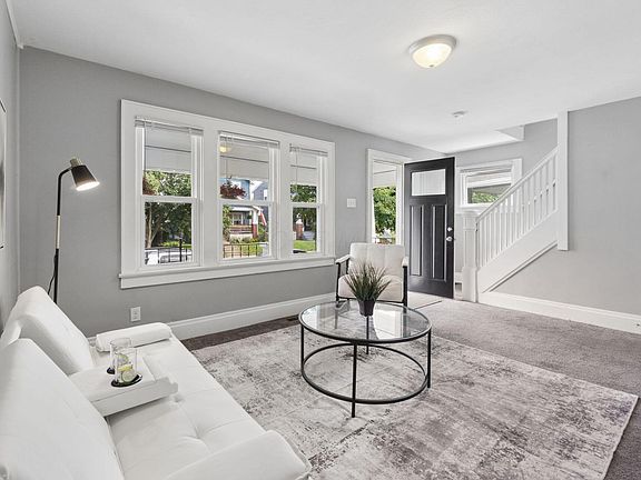 2nd image of 611 E Jenkins Ave