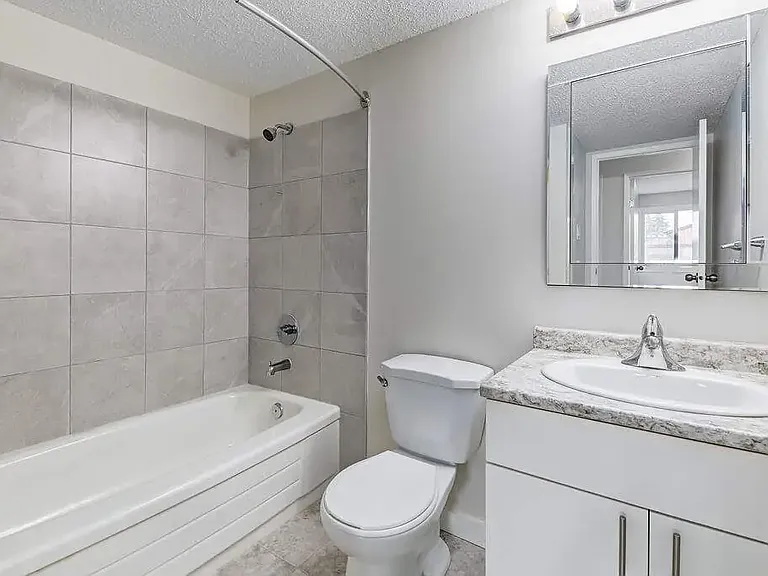 232 Pinehouse Dr — Photo 40