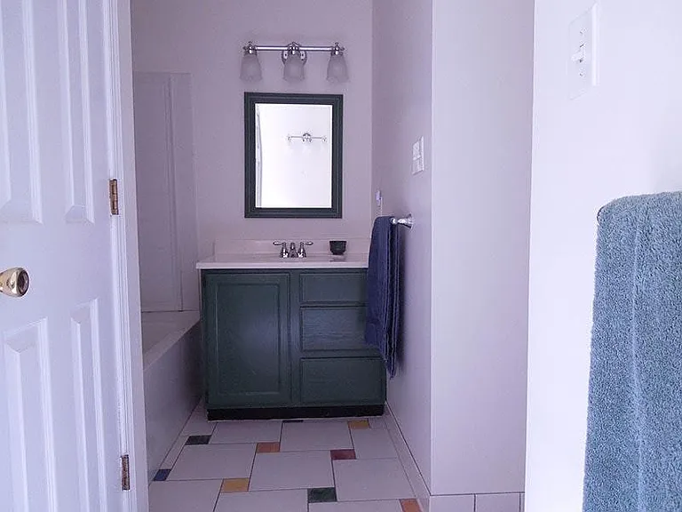 Bathroom #3 (Second Floor)