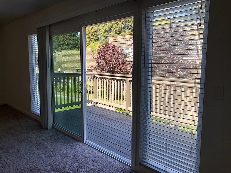 Cedarwood Apartments — Photo 21
