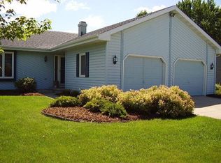 602 S Wild Rose Ln, Appleton, WI 54914