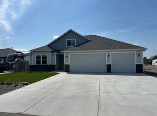 6057 Oasis St, West Richland, WA 99353