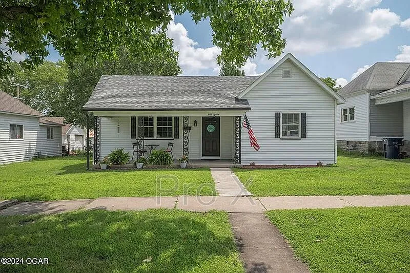415 N Pennsylvania St