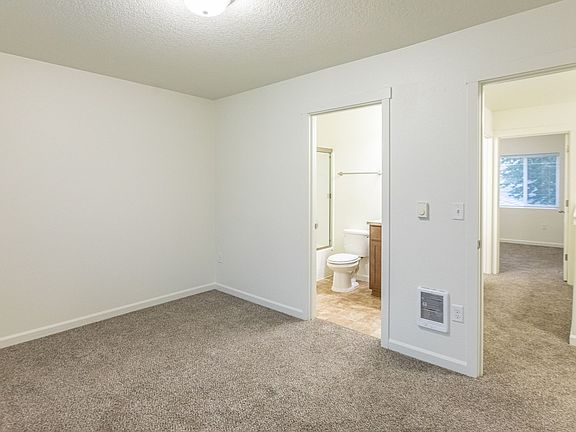 5th image of 4000 NE 109th Ave Unit 9