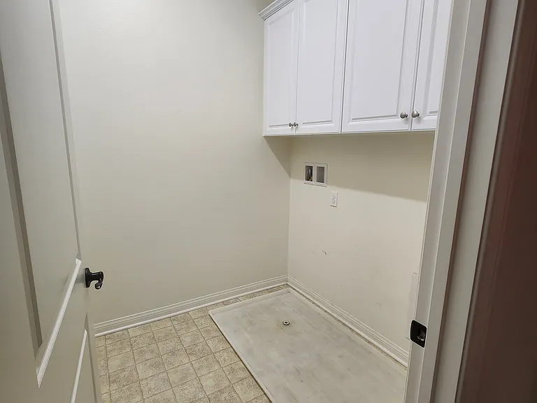 3544 La Mancha Dr — Photo 17