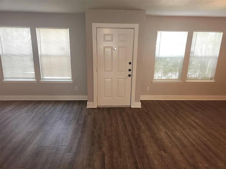 6330 Torrance Elms Ct — Photo 3