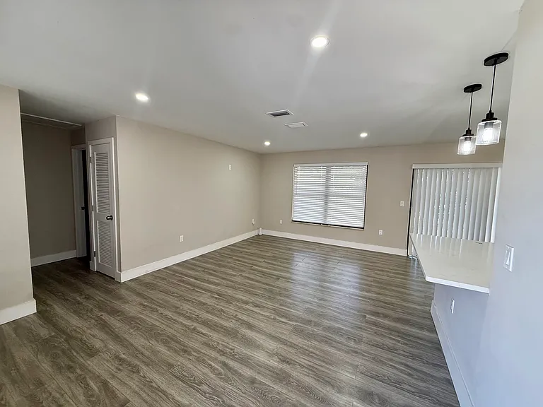 7502 Culver Ln — Photo 11