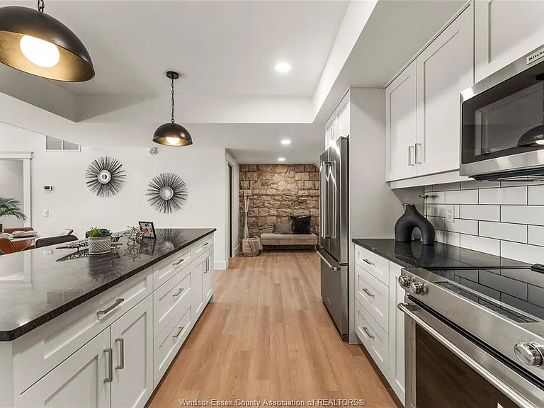 247 Brock St #103 — Photo 8