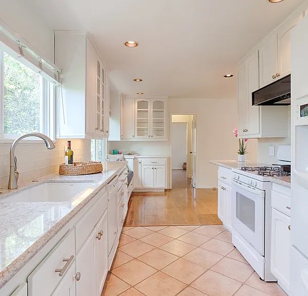2202 India St — Photo 9