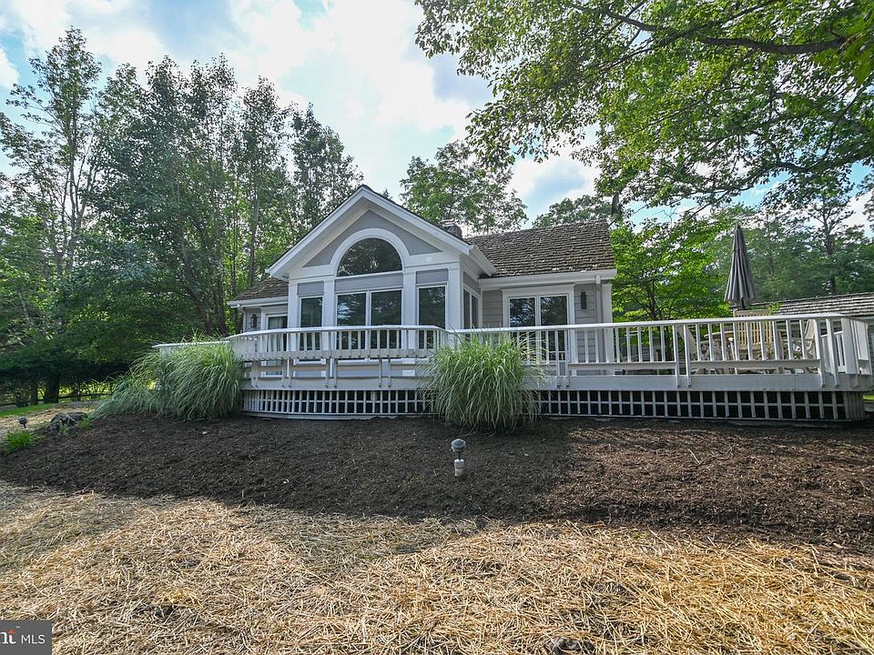1st image of 209 Black Angus Dr