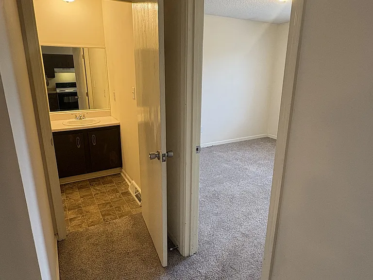 1613 Flanigan Ct #A — Photo 12