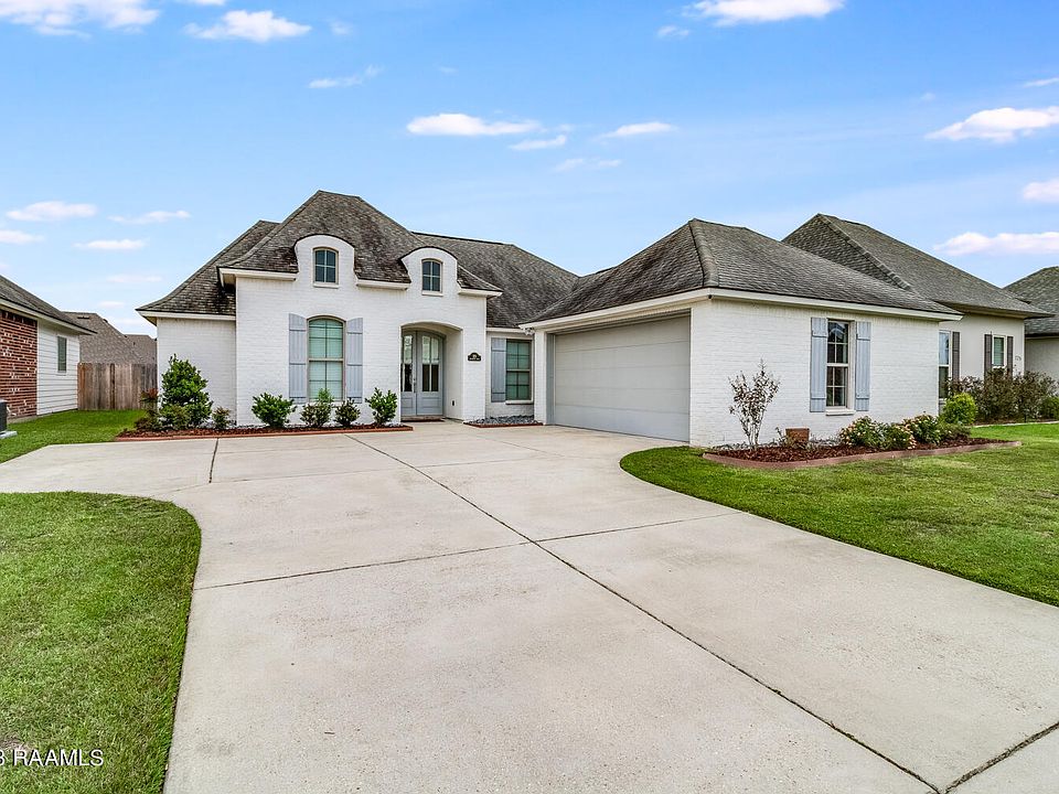 1st image of 123 Olivewood Dr