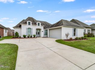 123 Olivewood Dr, Lafayette, LA 70508