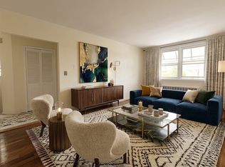196 E 57th St #2, Brooklyn, NY 11203