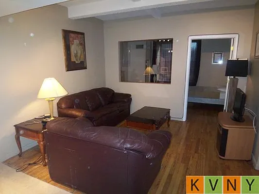 Rented by KVNY Soho | media 29