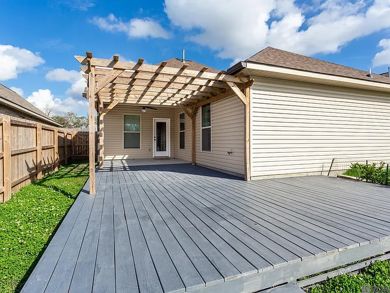 6356 Lake Edge Dr — Photo 18