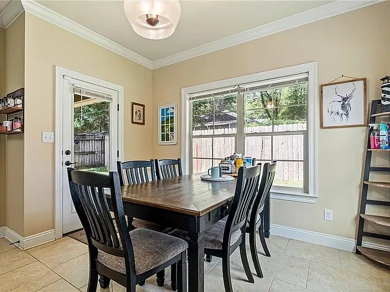 858 Linlen Ave — Photo 20