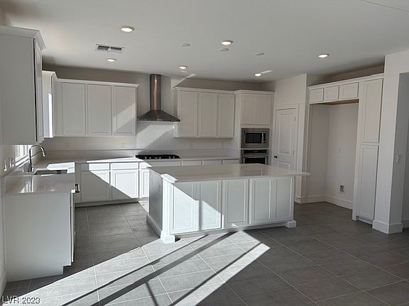 3rd image of 5131 Appalachia Creek Ave
