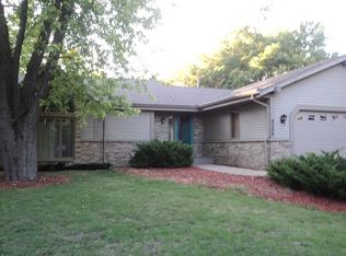 9248 Cooper Rd, Pleasant Prairie, WI 53158