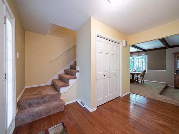 3rd image of 2134 Bayham Dr SE